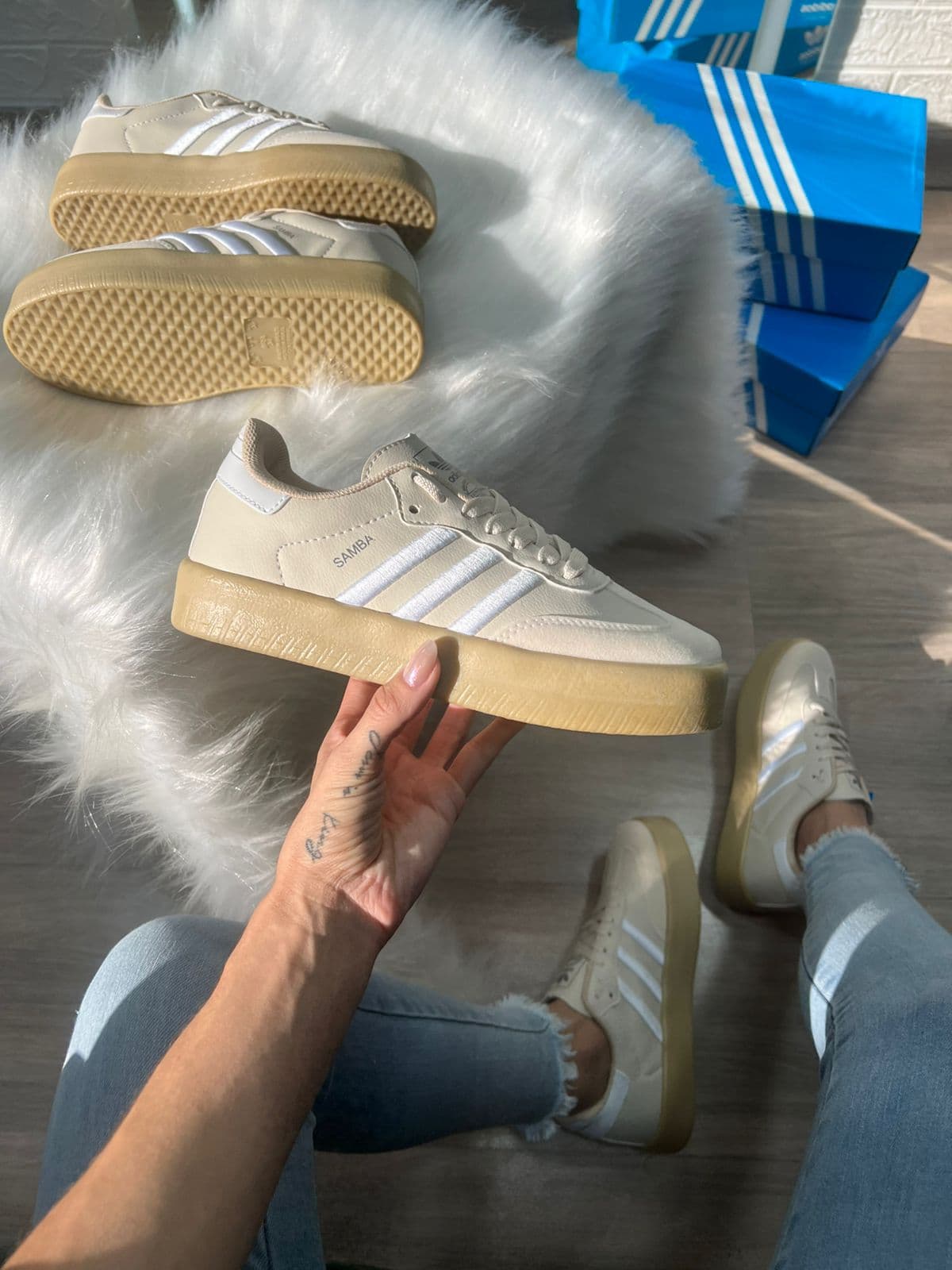 Adidas Samba Bege Branco — foto principal