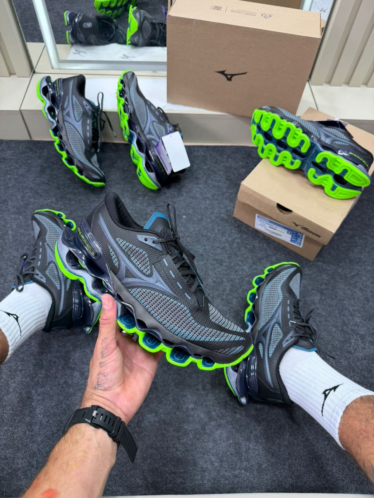 Mizuno Wave Prophecy 15 Preto e Verde — foto principal