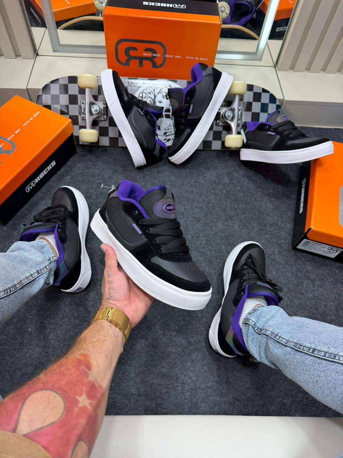 Hocks Skateboarding Preto E Roxo — foto principal