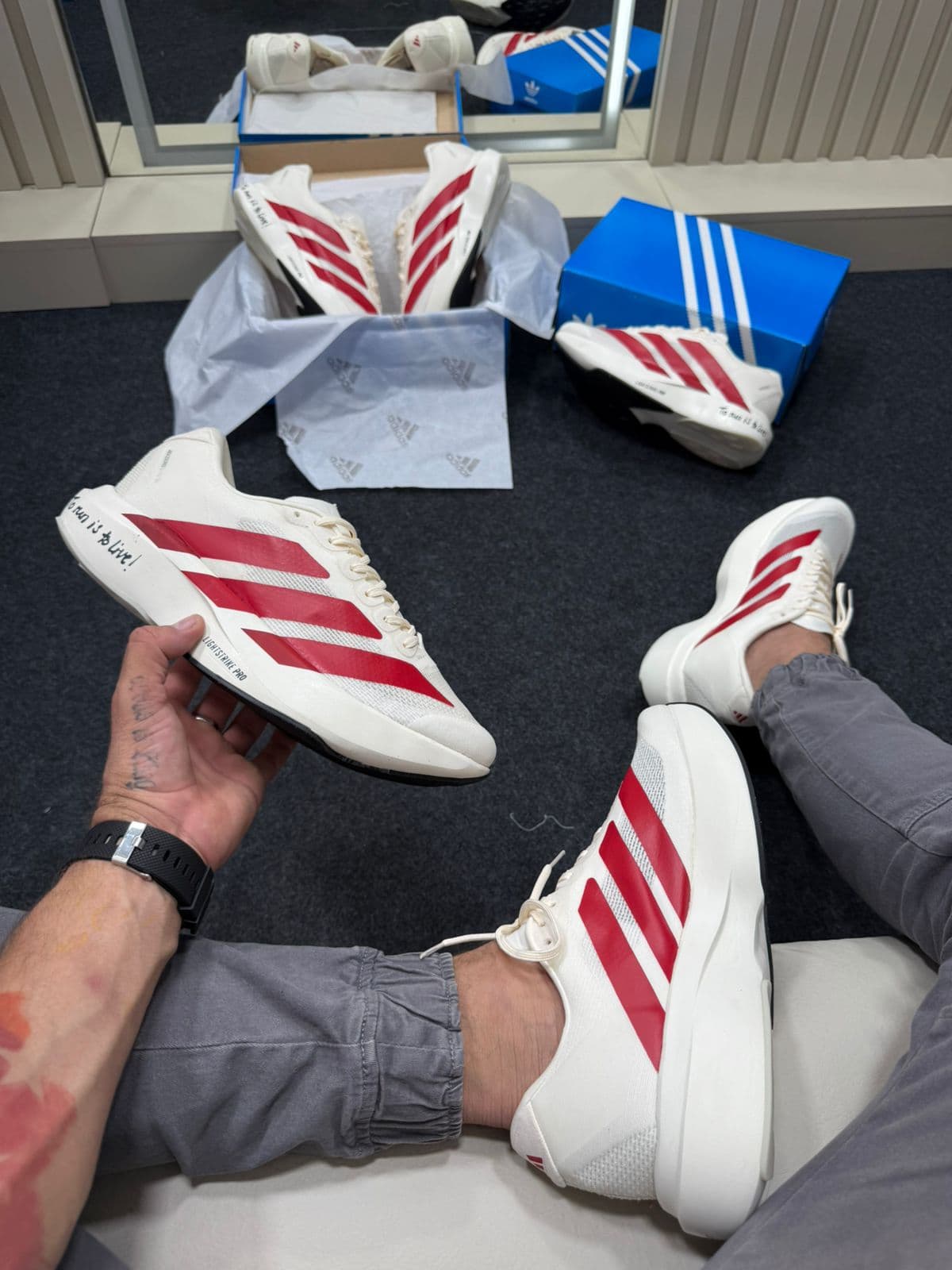Adidas Adizero Evo SL Off White e Vermelho — foto principal