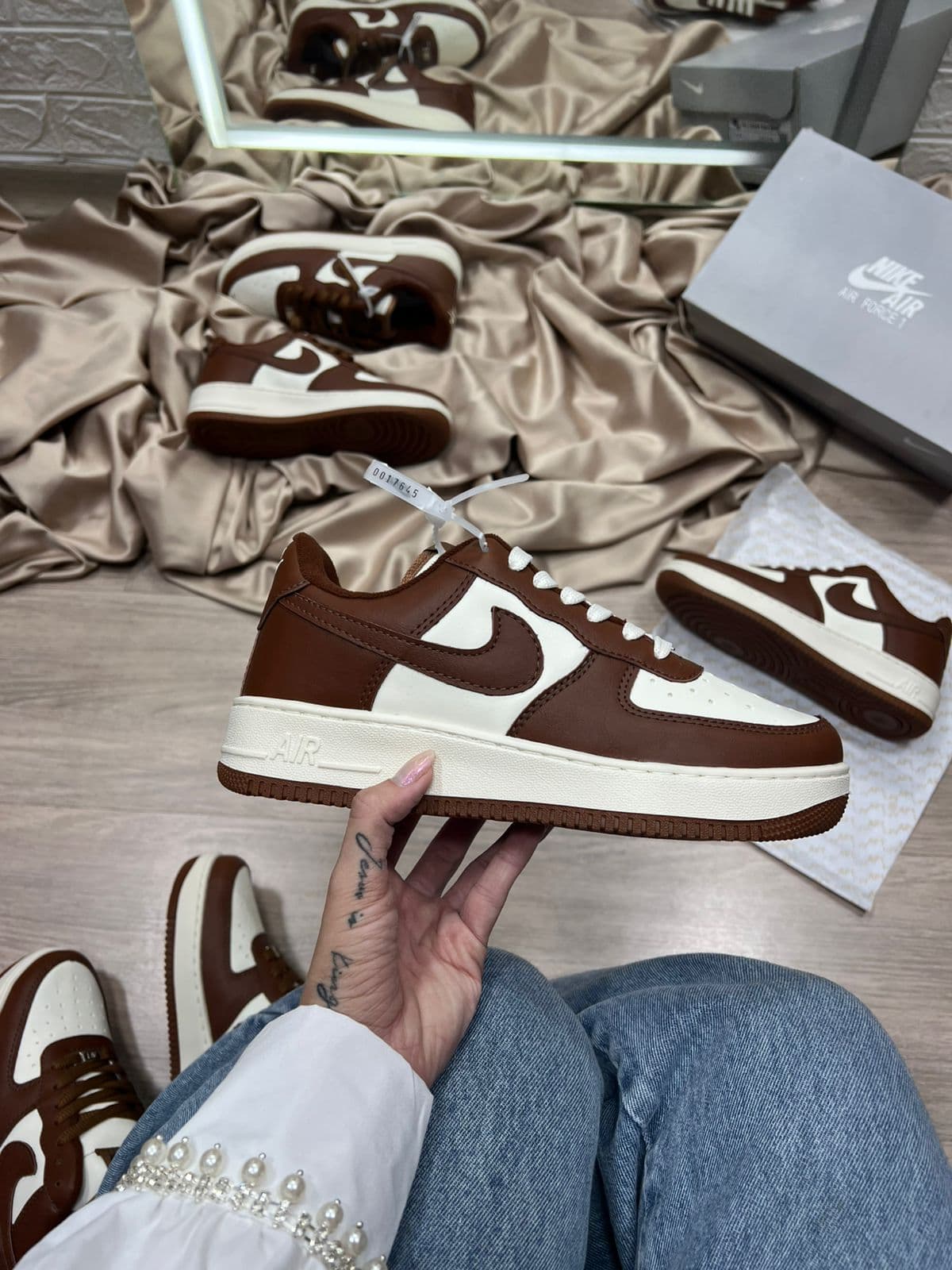 Air Force F1 Marrom e Branco — foto principal