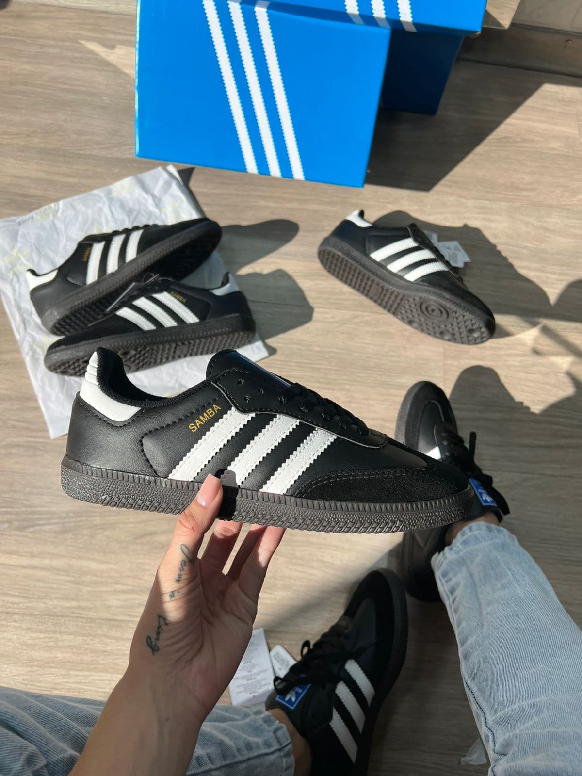 Adidas Samba Preto e Branco — foto principal