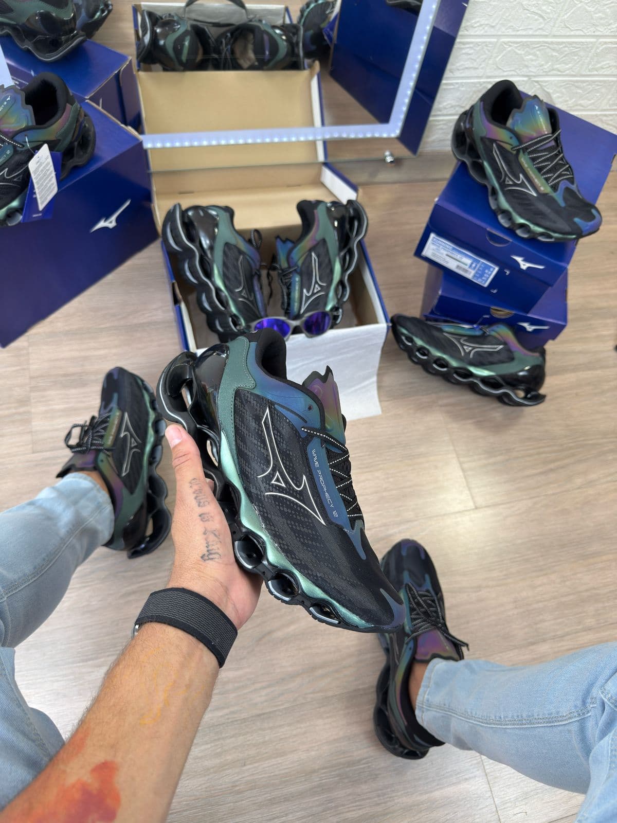 Mizuno Wave Prophecy 12 - Preto Camaleão — foto principal