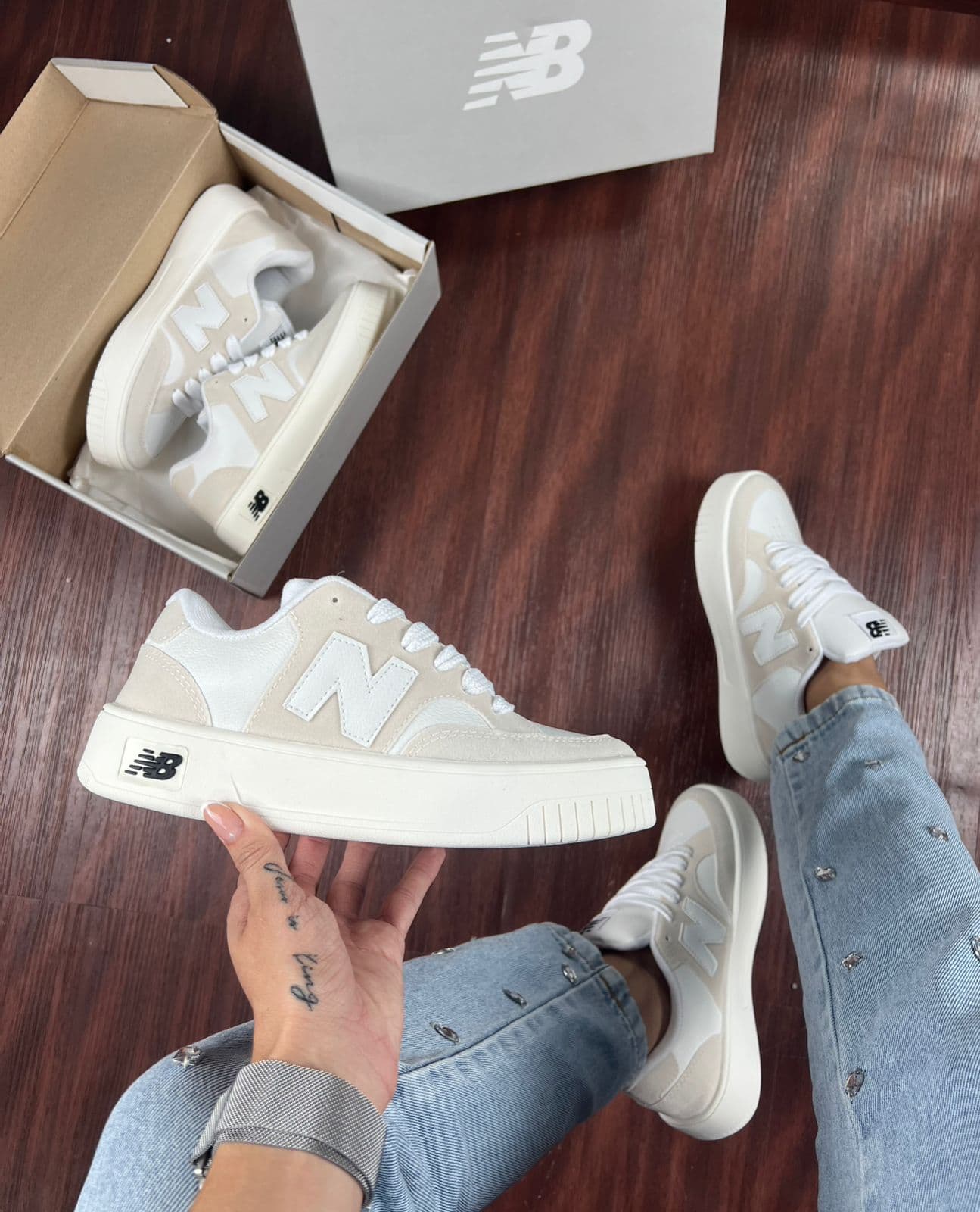 New Balance CT303 - Branco Off — foto principal