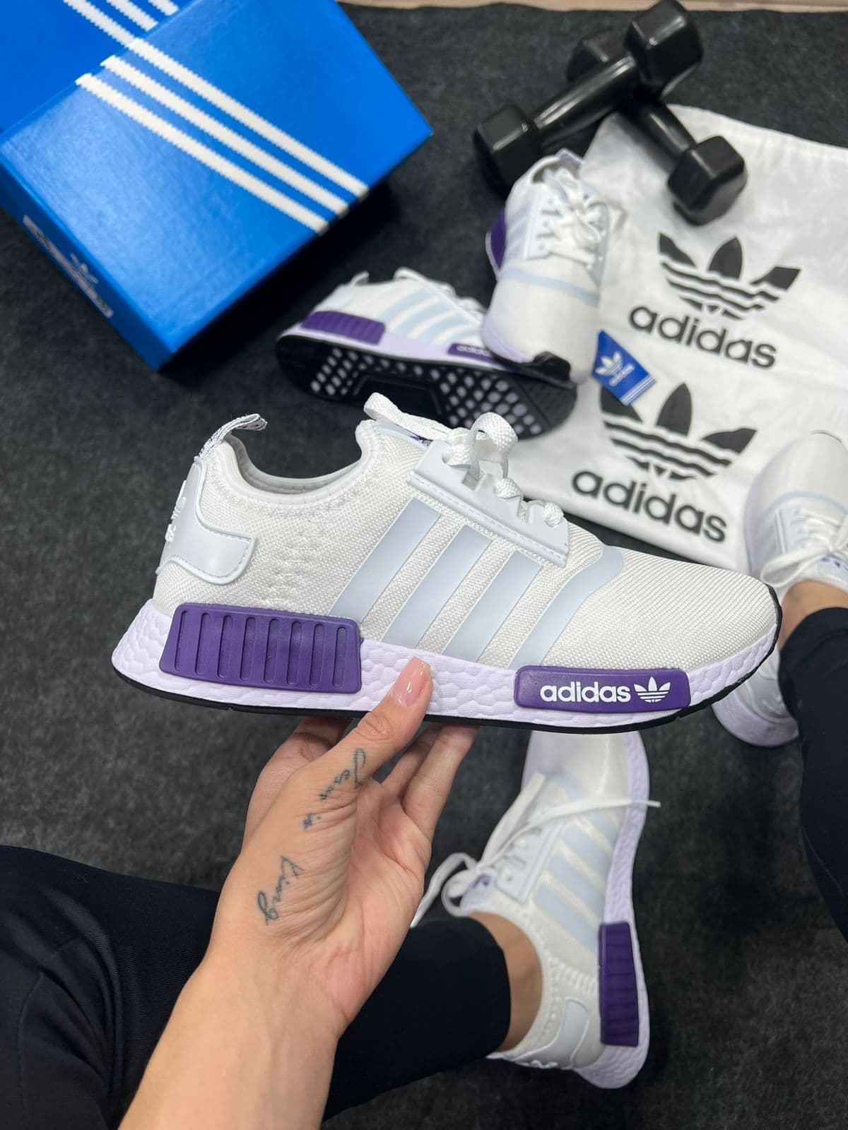 Adidas NMD Branco e Roxo — foto principal
