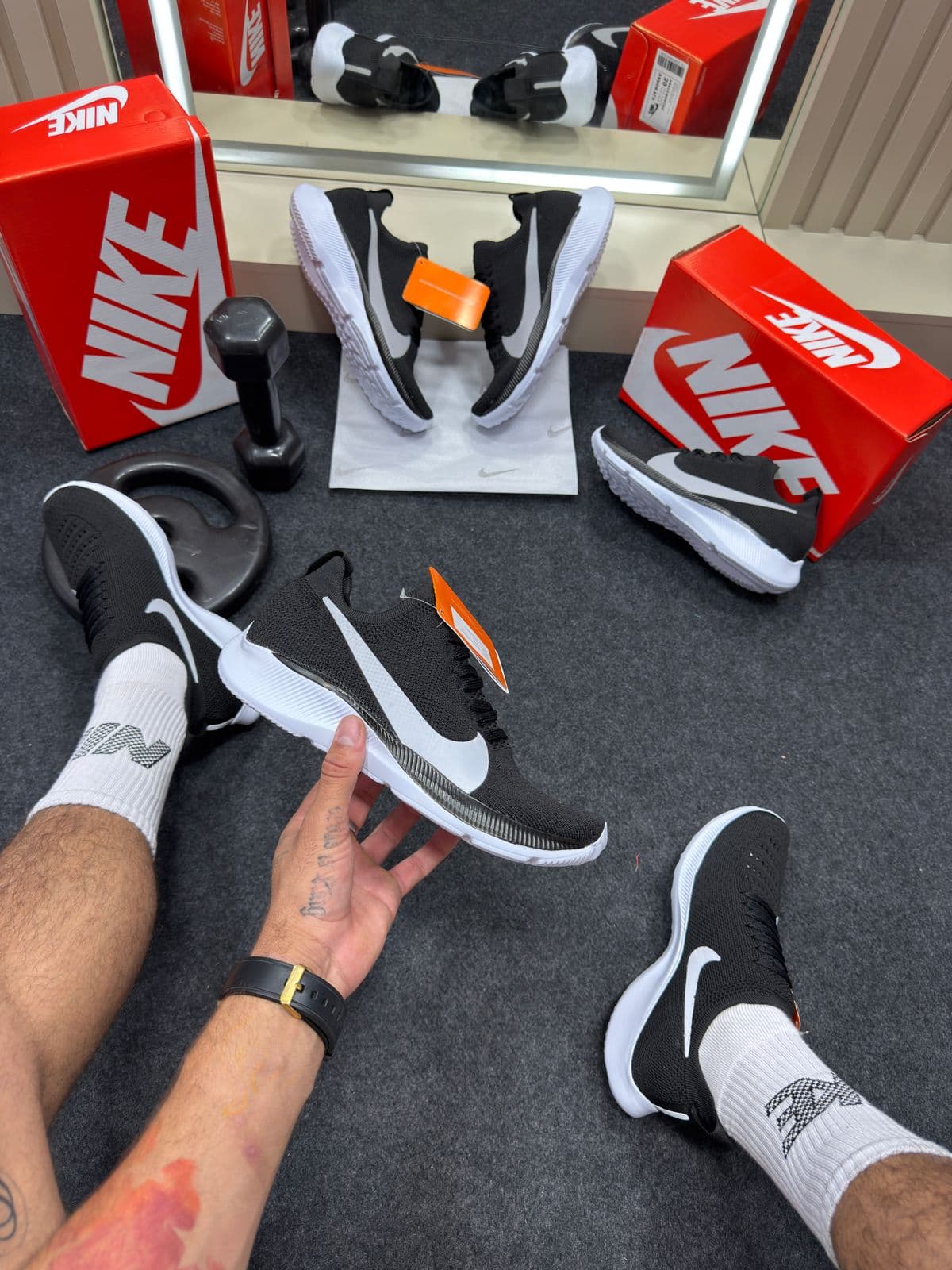 Nike Vapor Fly Premium Preto e Branco — foto principal