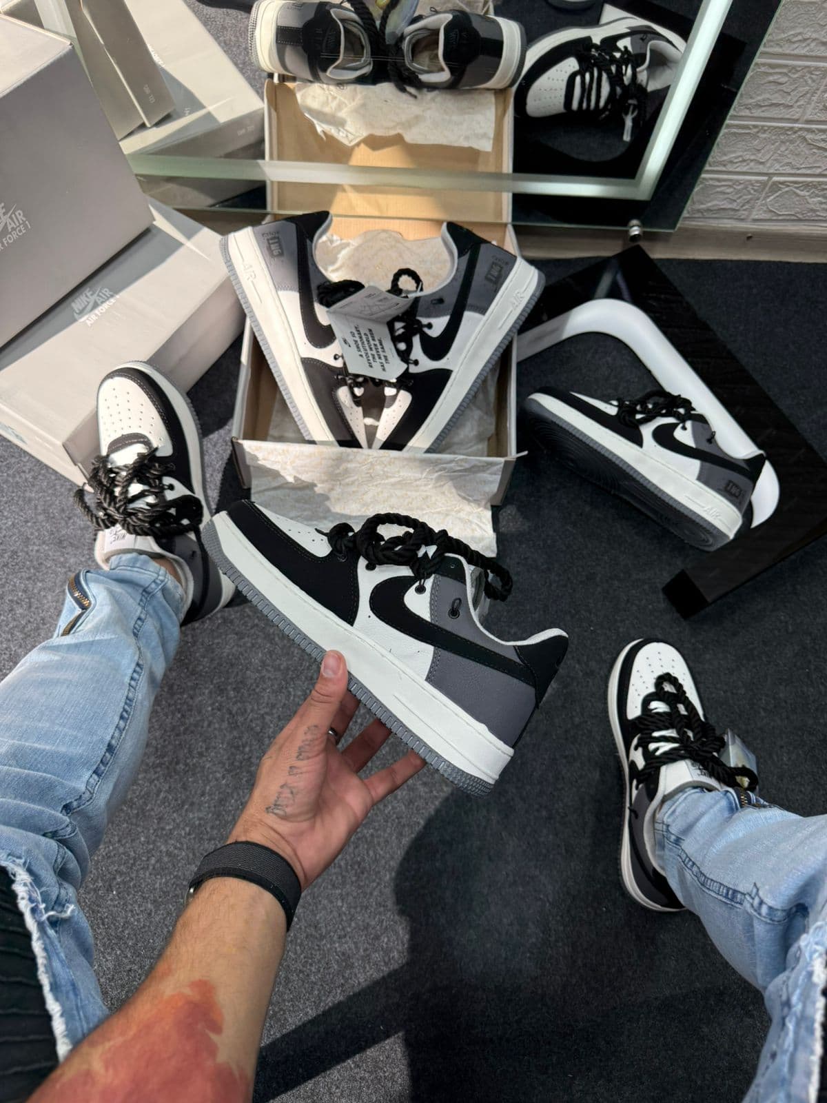 Air Force Prime Ing Chok Branco e Preto — foto principal