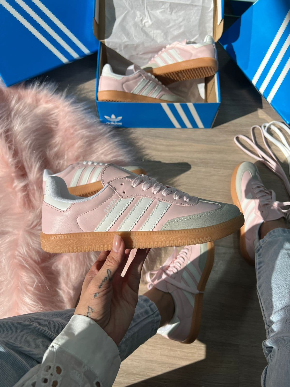 Adidas Samba OG Rosa e Branco — foto principal