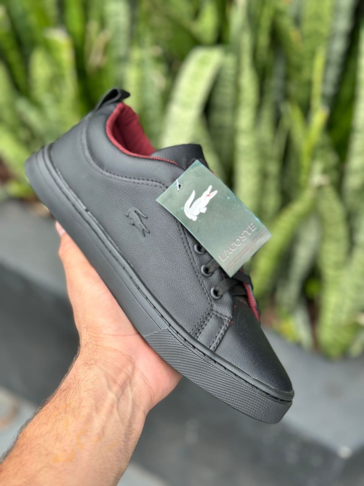 Lacoste All Black — foto principal