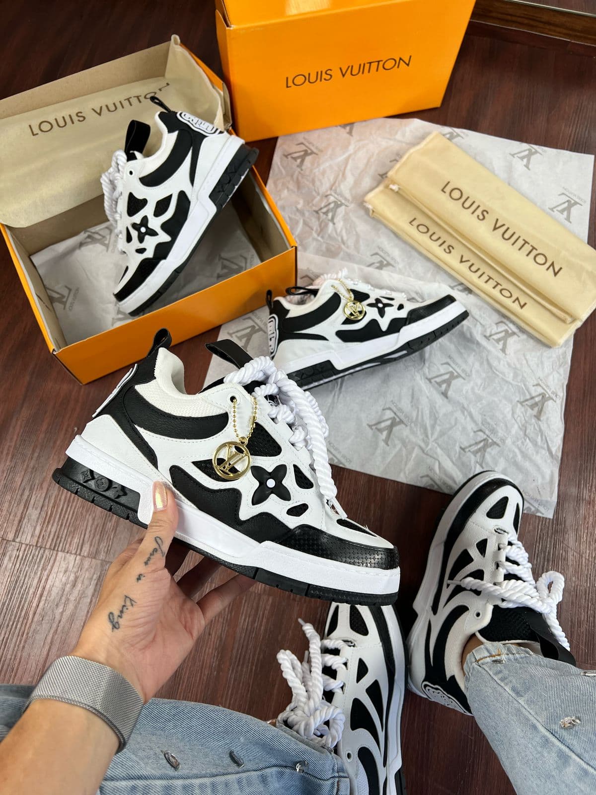 Louis Vuitton Skate 1854 - Preto Branco — foto principal