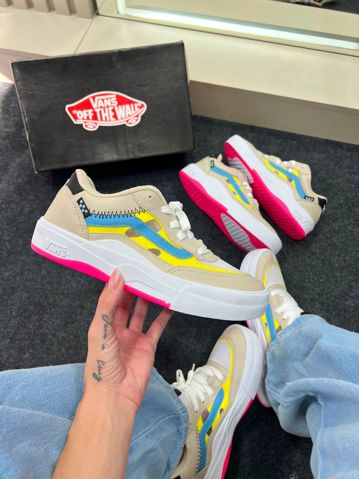 Vans Ultra Cush Bege e Colorido Feminino — foto principal