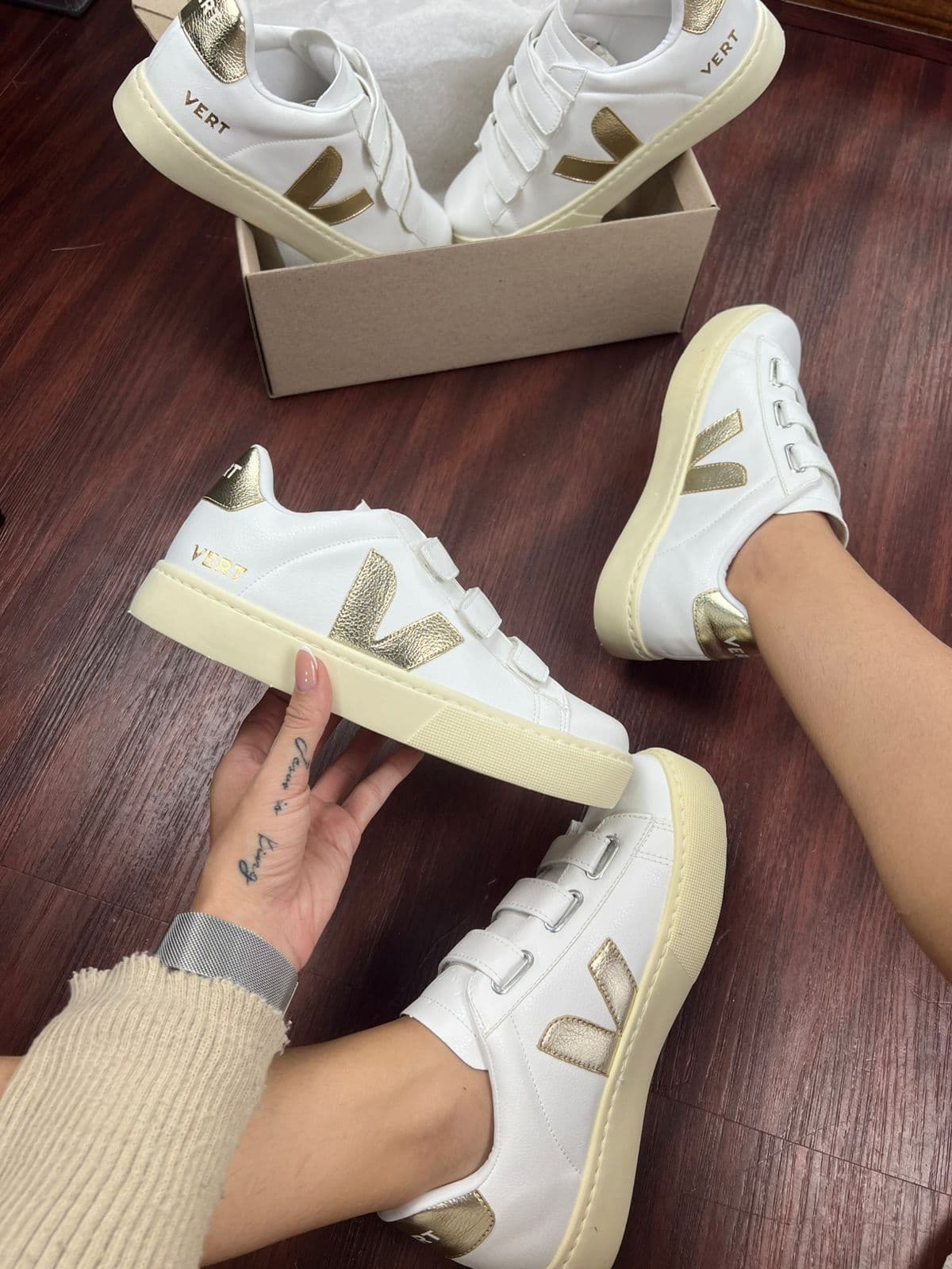 Vert Velcro - Branco Ouro — foto principal