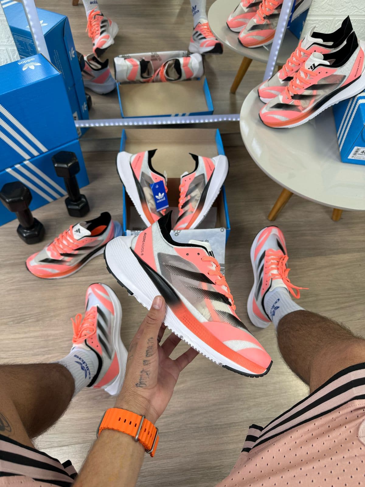 Adidas Adizero Adios 8 Branco/Preto/Salmão — foto principal