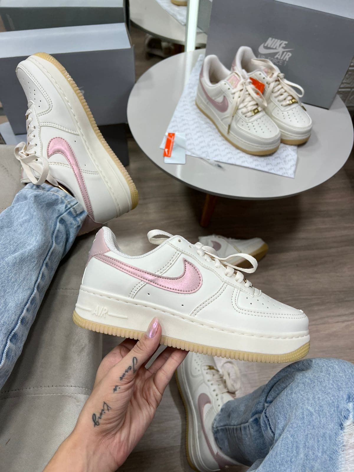 Air Force Prime Branco e Rosa — foto principal