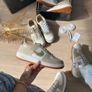 Tênis Nike Air Force 1 - Branco Dourado - 34 ao 39