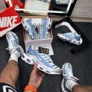 Nike Air Max Barcelona TN Branco e Azul