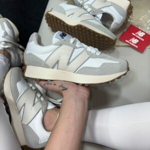 New Balance 327 Branco E Bege Feminino Atacado