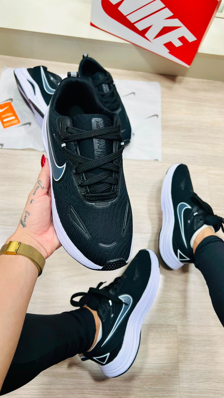 Nike Fit Preto e Branco 5